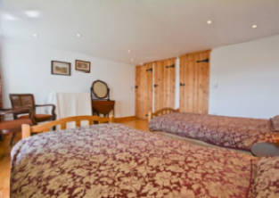Self catering holiday cottage near Hadrian's Wall Hexham and Corbridge sleeps 4 people  two bedrooms both en suite