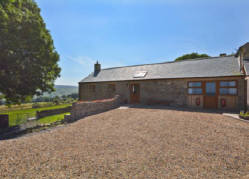 Curlew Cottage self catering accommodation near Hadrians Wall Hexham Northumberland an ideal base for walking and cycling . The cottage sleeps up to 4 people  with two bedrooms both en suite .  An excellent  peaceful location  for  your visit to Northumberland uk